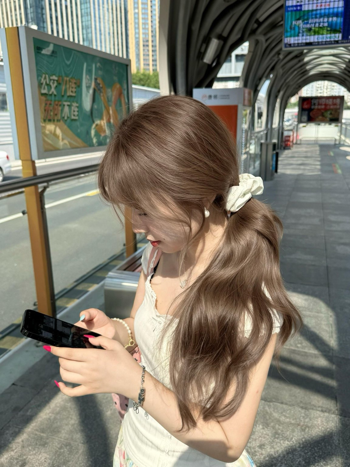 Warm brown extension side profile outdoor